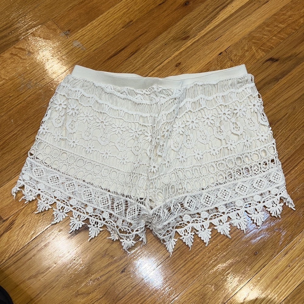 Women’s lace shorts - Picture 5 of 5
